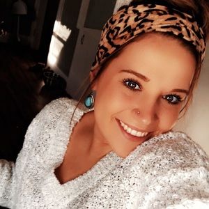 Meet your Posher, Olivia